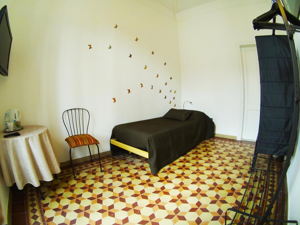 Bed and Breakfast Arena Alfieri Livorno Zimmer foto