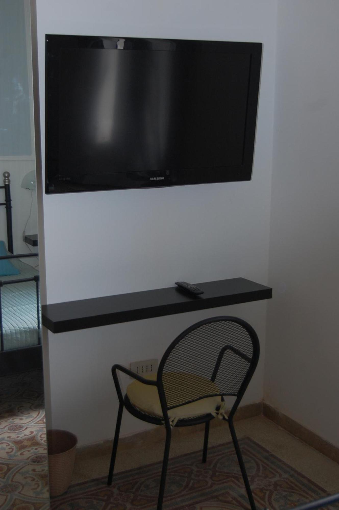 Bed and Breakfast Arena Alfieri Livorno Zimmer foto