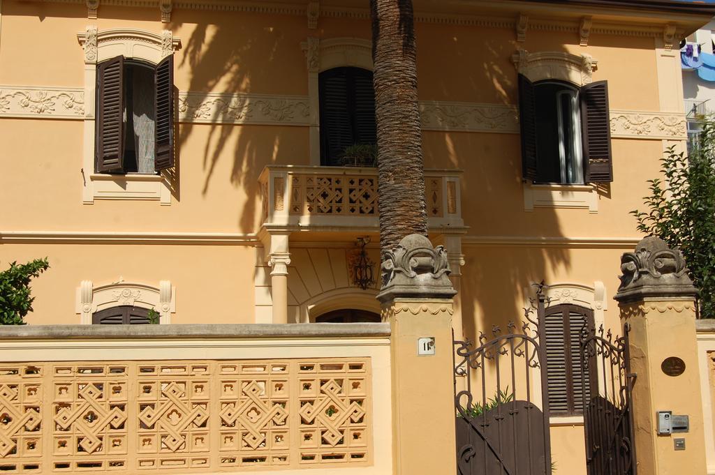 Bed and Breakfast Arena Alfieri Livorno Exterior foto